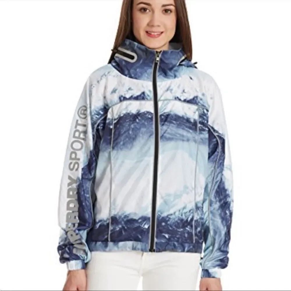 ✨ Superdry Women's Running Zip Up Jacket✨